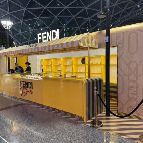 FENDI Bar Flughafen Doha mit Luxus und Dekor ohne Personen